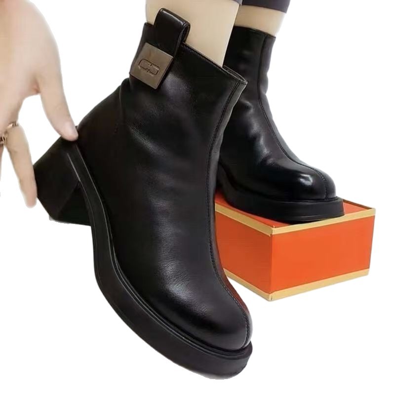 Women's Simple And Elegant Mid Heeled Short Boots